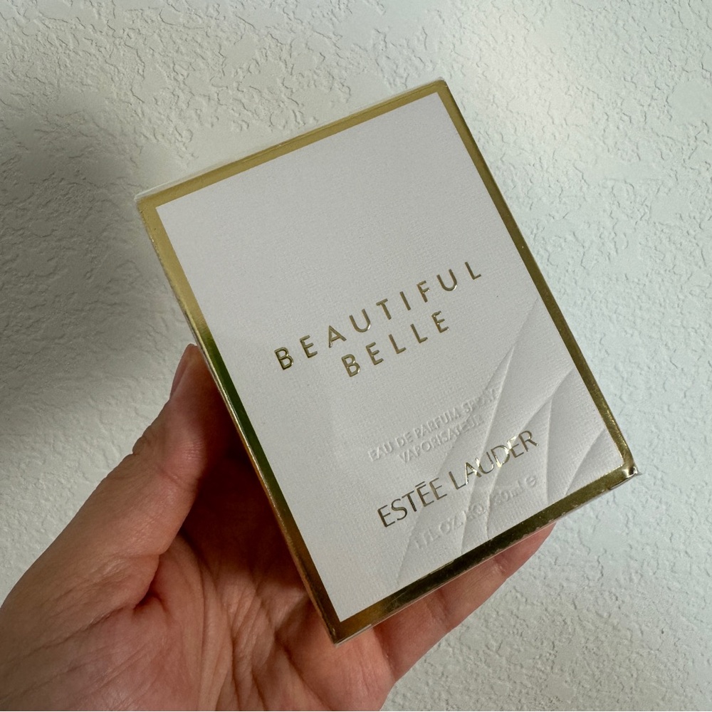 Estee Lauder Beautiful Belle Eau De Parfum Spray 1oz / 30 ml Sealed New in Box